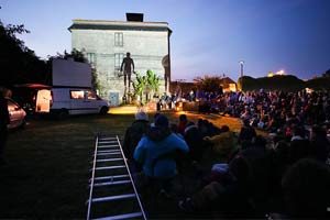 Jeudi 28 mai 2026 - festival théâtre de rue l'heure insolite